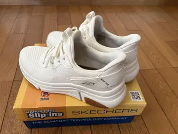 SKECHERS SLIP-INS 화이트 23.5cm