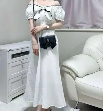 시마무라 nako 콜라보 오프숄더 원피스 화이트
