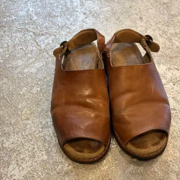Diu 듀 가죽 샌들 내추럴