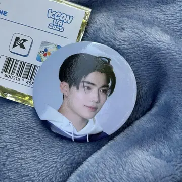 박건욱 KCON LA 2025 ZB1 제베원 MD 캔뱃지