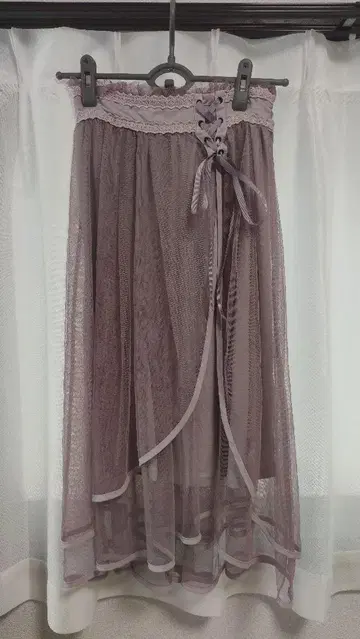 연보라색 비침 롱 스커트