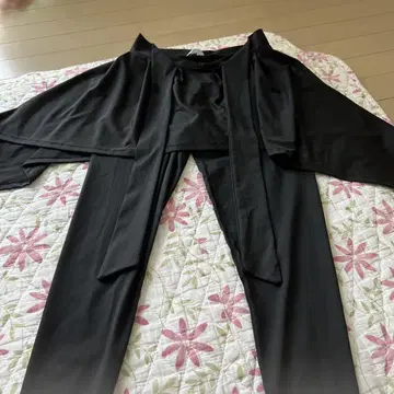 블랙 팬츠 셋업