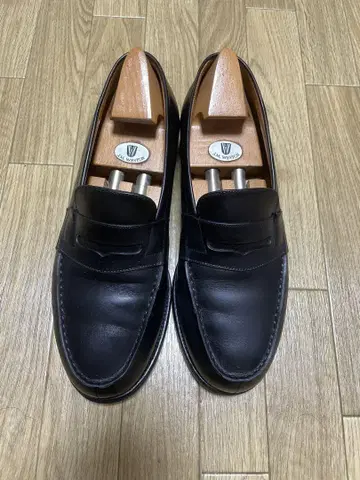 jmweston 180 로퍼 구 로고