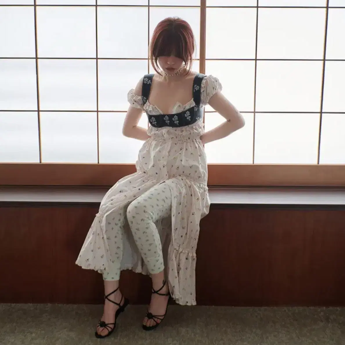 ワンピース [FRECKLE] ruffle long open dress Freckle ruffle long open dress in flower on Bunjang Global Site.