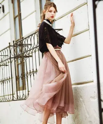 LA BELLE ETUDE odette