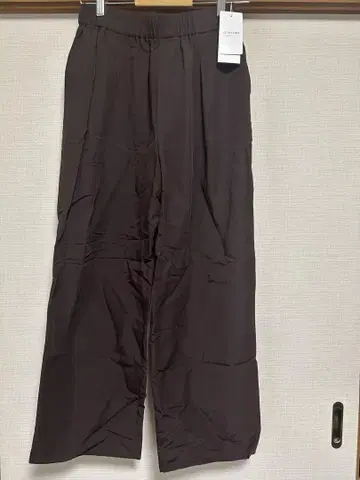 [25SS 새상품] 저널 스탠다드 레사주 린넨 턱 이지 팬츠