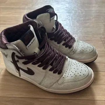 AIR JORDAN 1 RETRO HIGH OG SP 아 마 마니에르