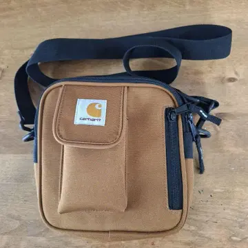 Carhartt 브라운 숄더백