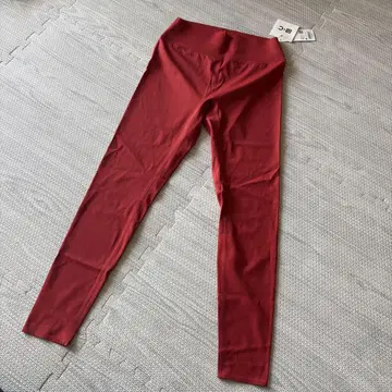 UNIQLO C AIRism 액티브 레깅스 M 레드