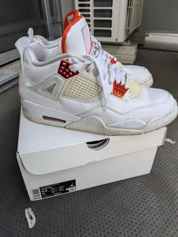 Air Jordan 4 화이트/오렌지 메탈릭