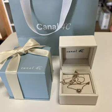 미사용 새상품 Canal 4C 꽃 모티브 목걸이