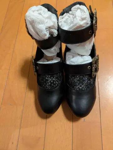 axes femme 포에텍 버클 힐 블랙