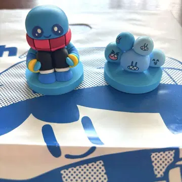 랏다 비레반 콜라보 피규어 2점