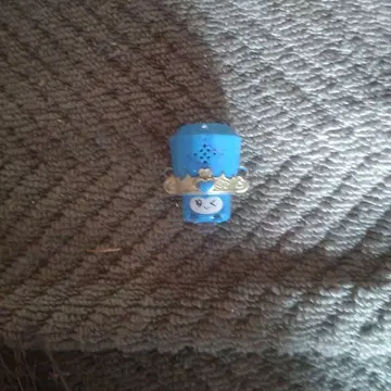 파란 왕관 캐릭터 피규어