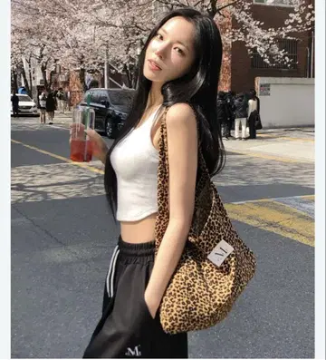 무센트 MUSENT 가방 레오파드 무늬
