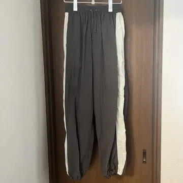 TODAYFUL Nylon Line Pants 다크 그레이 38