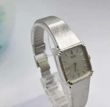 SEIKO 여성용 시계 실버