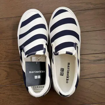 marimekko 스트라이프 슬립온 24.5cm