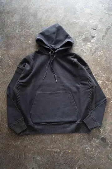 새상품 23AW YASHIKI Fuyuki Hoodie 후드티 블랙