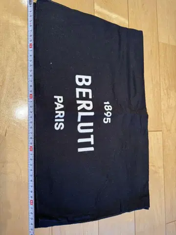 BERLUTI 블랙 헝겊 가방 1895 로고