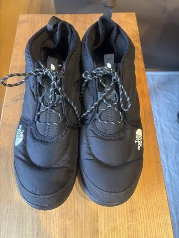 THE NORTH FACE 블랙 스니커즈 미품!