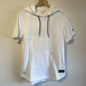 [새 상품 택] UNDERARMOUR 후드티 T셔츠