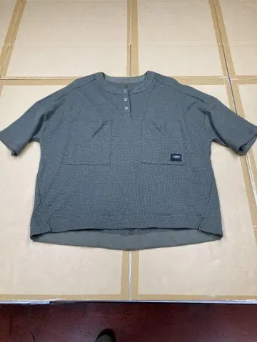 아얀 반팔 셔츠 size 38 미사용 새상품