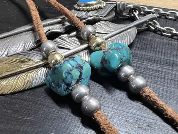 가죽 끈용 BlackWeb 터콰이즈 러프 컷 비즈 2알 세트 고로즈