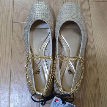 ZARA 메쉬 신발 골드