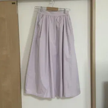 슬로브 이에나 타프타 플레어 스커트