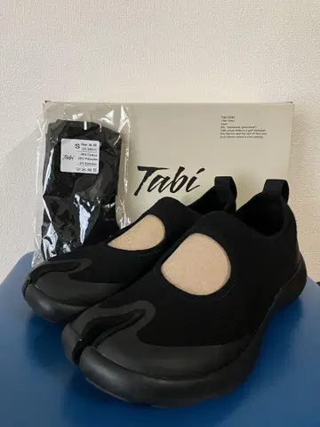 Tabi Footwear 타비 스니커즈 37 22.5 양말 포함
