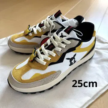 [완판템] ZARA 피카츄 스니커즈 25cm
