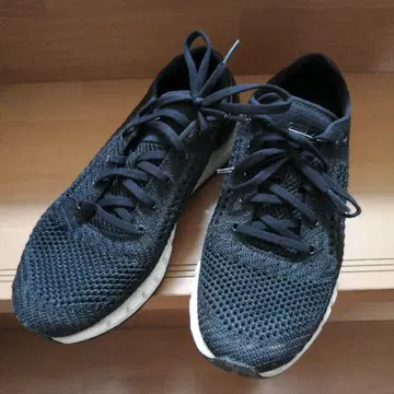 언더아머 UNDERARMOR 스니커즈 25cm 블랙 HOVR