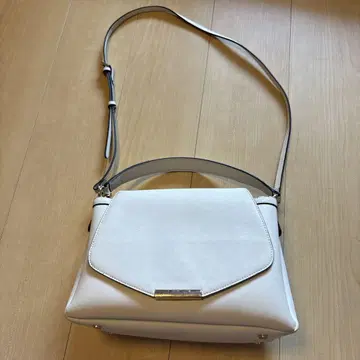 UNITED ARROWS 화이트 숄더백