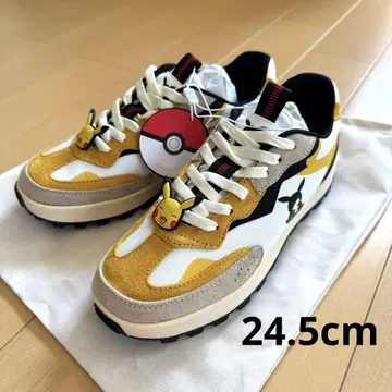 [완판템] ZARA 피카츄 스니커즈 24.5cm