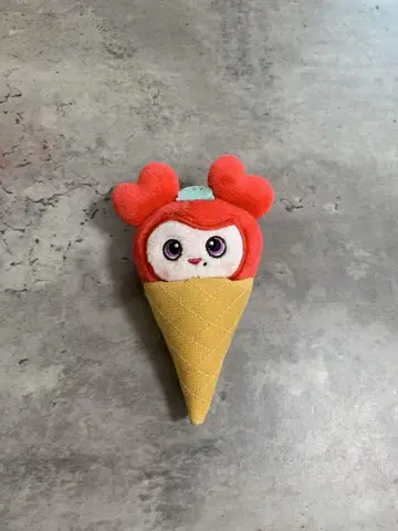 TWICE 채영 팝업 스토어 한정 배지