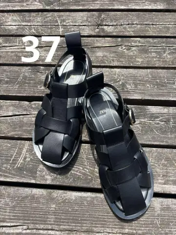 ZARA 구르카 샌들 사이즈 37
