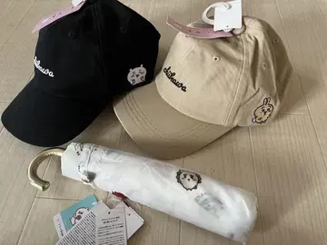 치이카와 캡과 접이식 우산, 총 3점