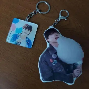 BTS 진 키링 2점 세트