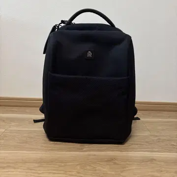 블랙 백팩