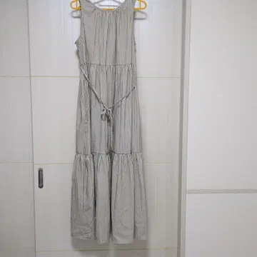 여성용 슬리브리스 원피스