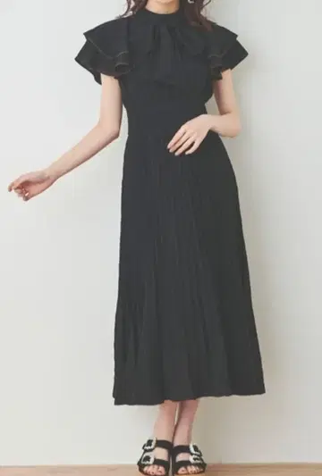 플리츠 원피스