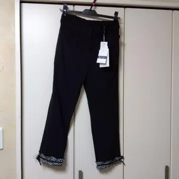 택 달린 새 상품 프릴 블랙 팬츠 36