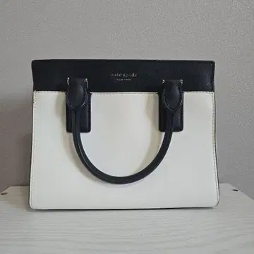 kate spade 화이트 블랙 핸드백