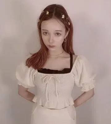 퍼프 슬리브 셔링 상의 프릴 캐미 세트