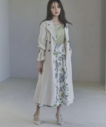 프로포션 바디 드레싱 페미닌 트렌치코트