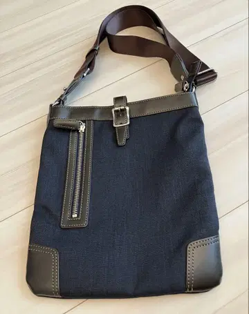[새상품] 숄더백 네이비 브라운