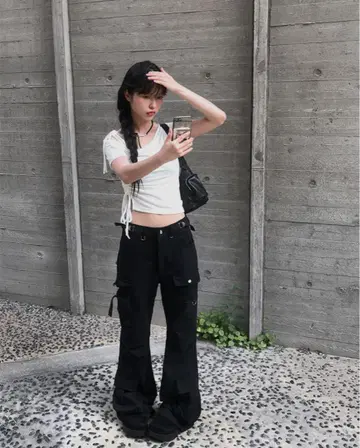 버클 벨트 카고 부츠컷 팬츠