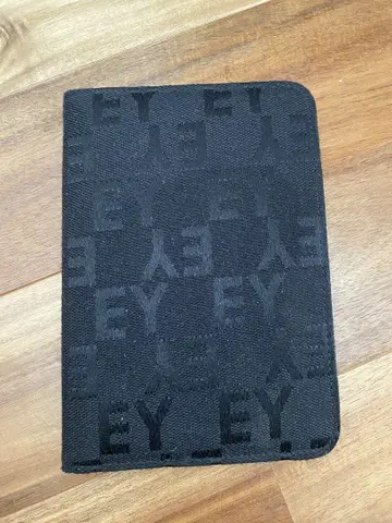 야자와 에이키치 멀티 케이스