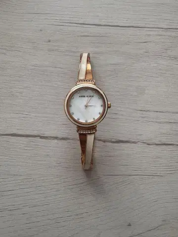 Anne Klein 골드 손목시계